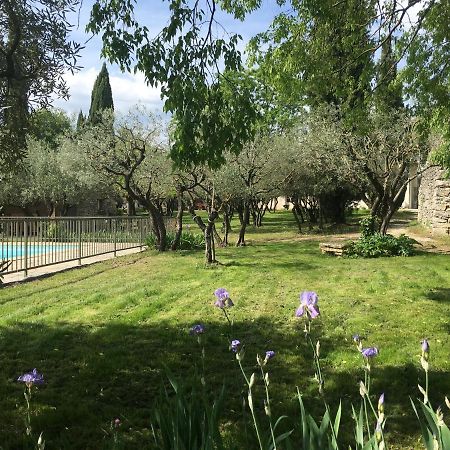 לינה וארוחת בוקר Uzès Les Olivettes Le Mazet מראה חיצוני תמונה